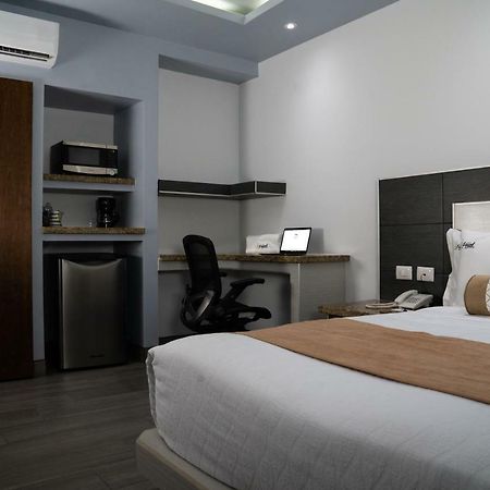 Hotel Eiffel Ensenada Zewnętrze zdjęcie
