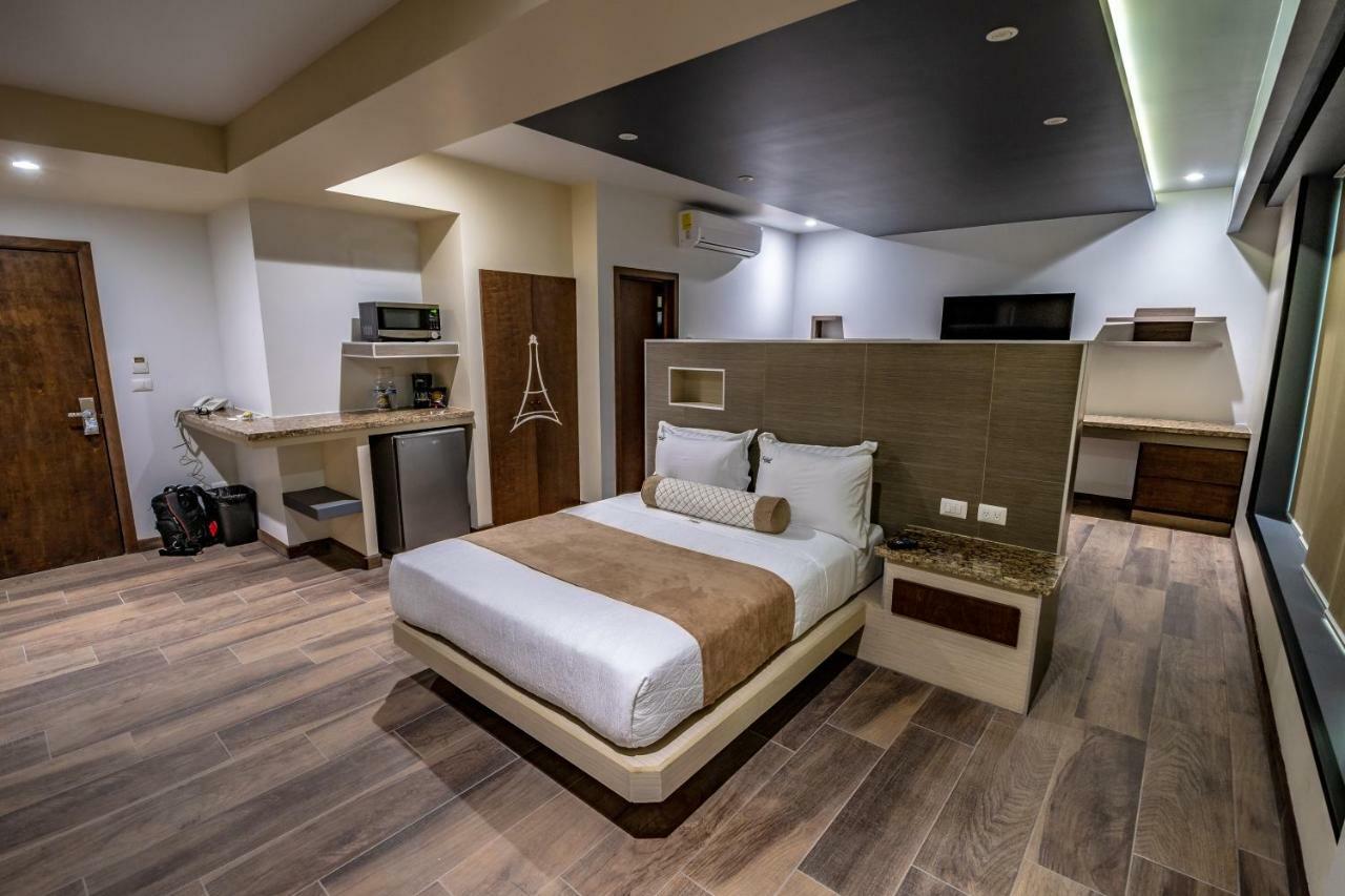 Hotel Eiffel Ensenada Zewnętrze zdjęcie