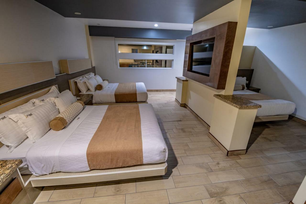 Hotel Eiffel Ensenada Zewnętrze zdjęcie