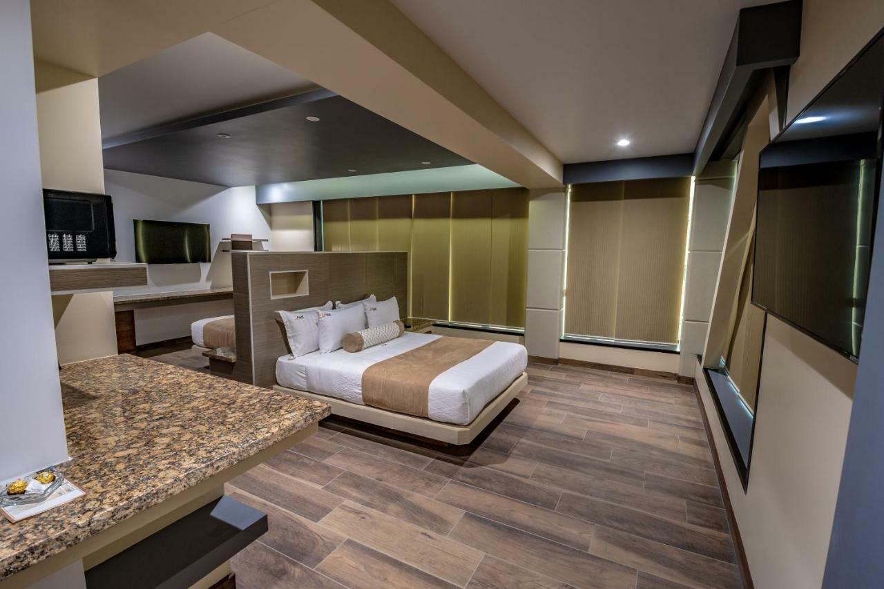 Hotel Eiffel Ensenada Zewnętrze zdjęcie